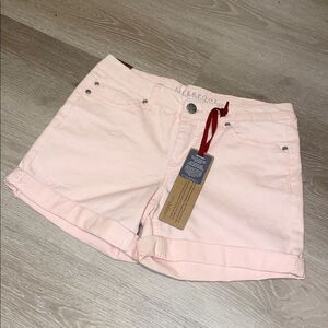 NWT Liverpool Peach Rolled Hem Shorts